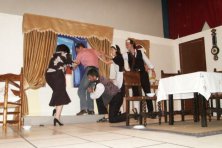 Teatro – “Cianuro solo o con leche” 